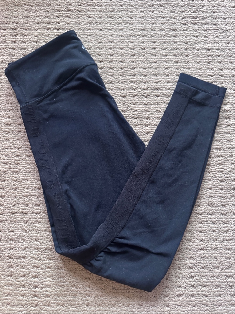 Vintage Lululemon Black Leggings | Ruched Side Logo | 29” inseam | size 6